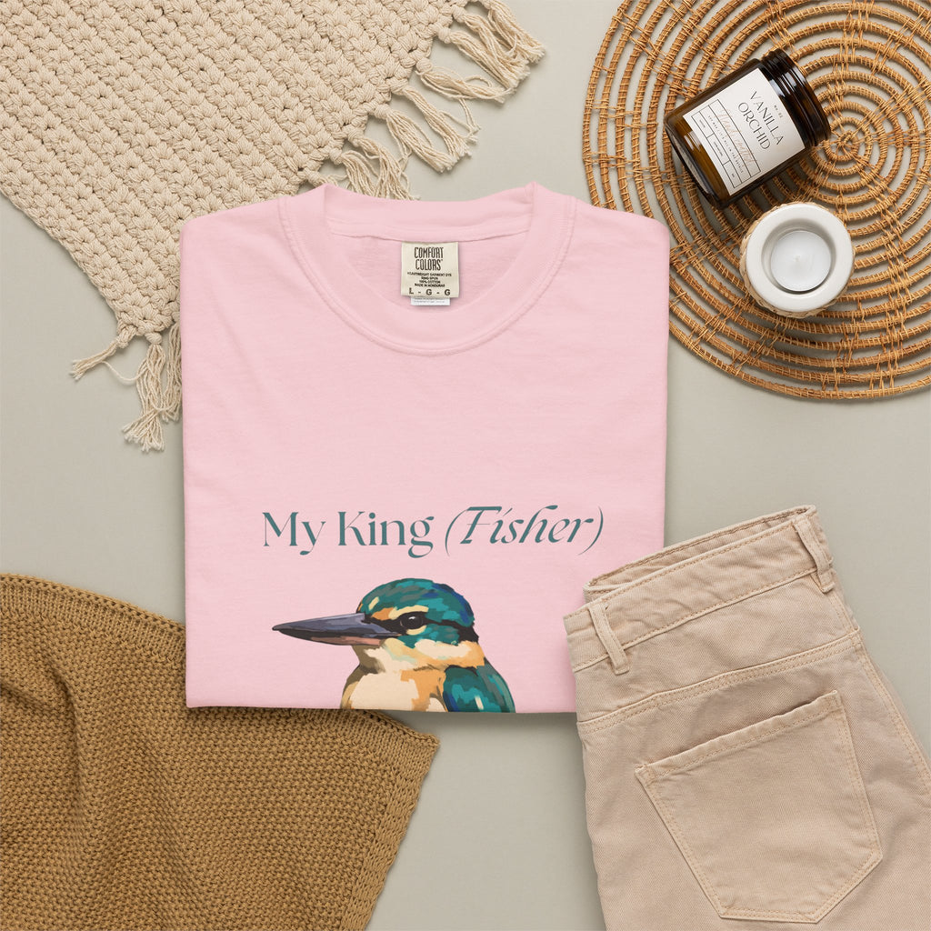 Pink kingfisher graphic crewneck t-shirt with front script print