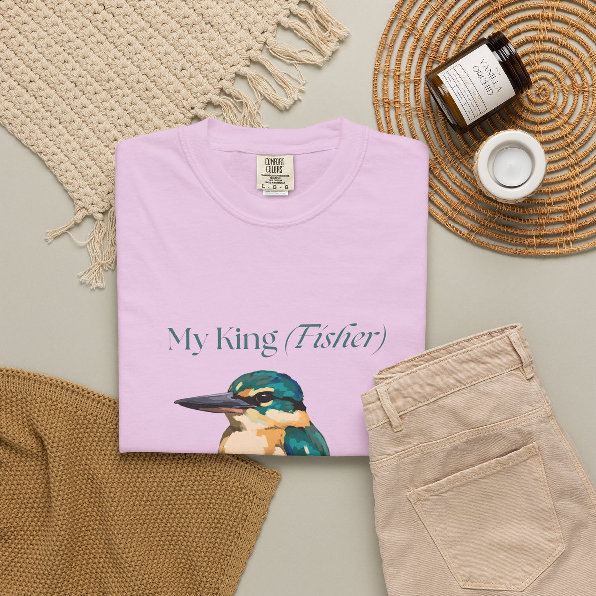 Lavender crewneck t-shirt with kingfisher graphic print