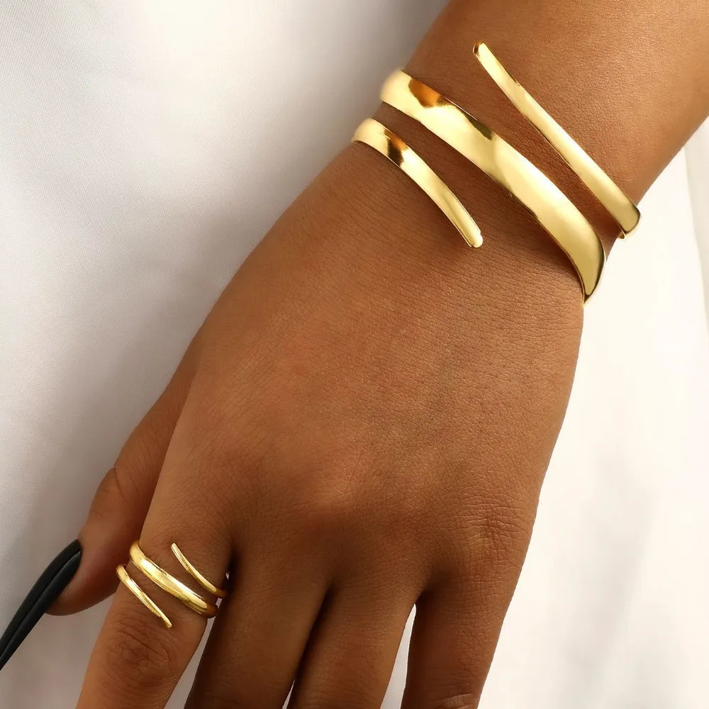 Chunky geometric bracelet and ring set by Kat&Co.