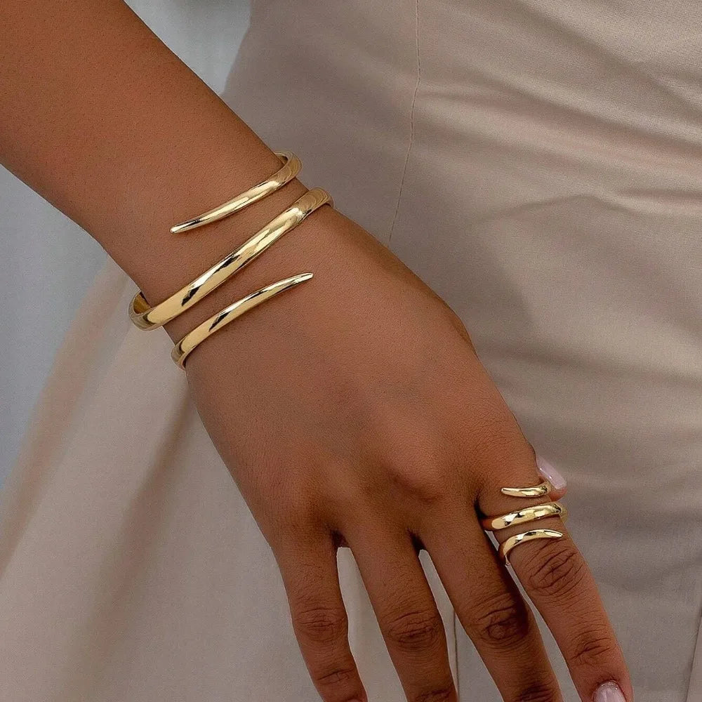 Chunky geometric bracelet and ring set by Kat&Co.