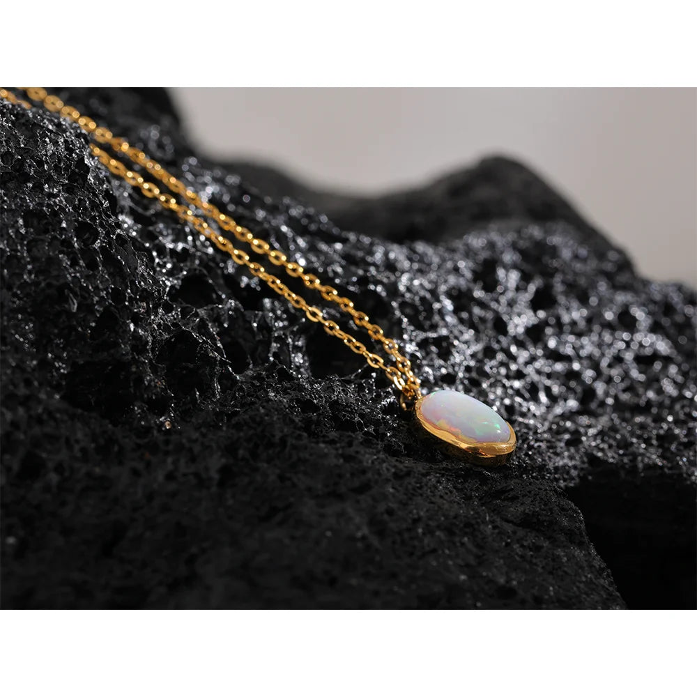Opal pendant necklace detail